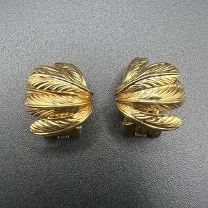 Gold Tone Vintage Leaf Clip-On Earrings